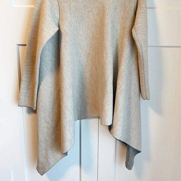 Zara Knit reversible Grey and Beige sweater - Size Medium - Picture 5 of 8